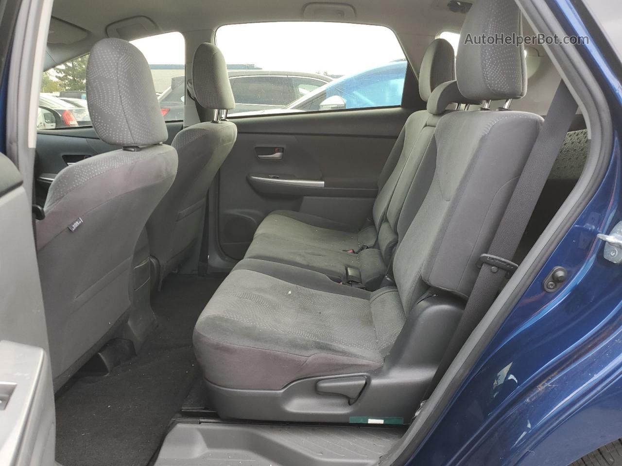 2014 Toyota Prius V  Blue vin: JTDZN3EU6E3302131