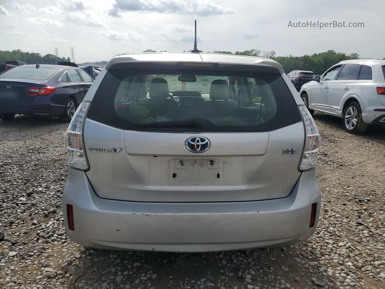 2014 Toyota Prius V  Silver vin: JTDZN3EU6E3320421