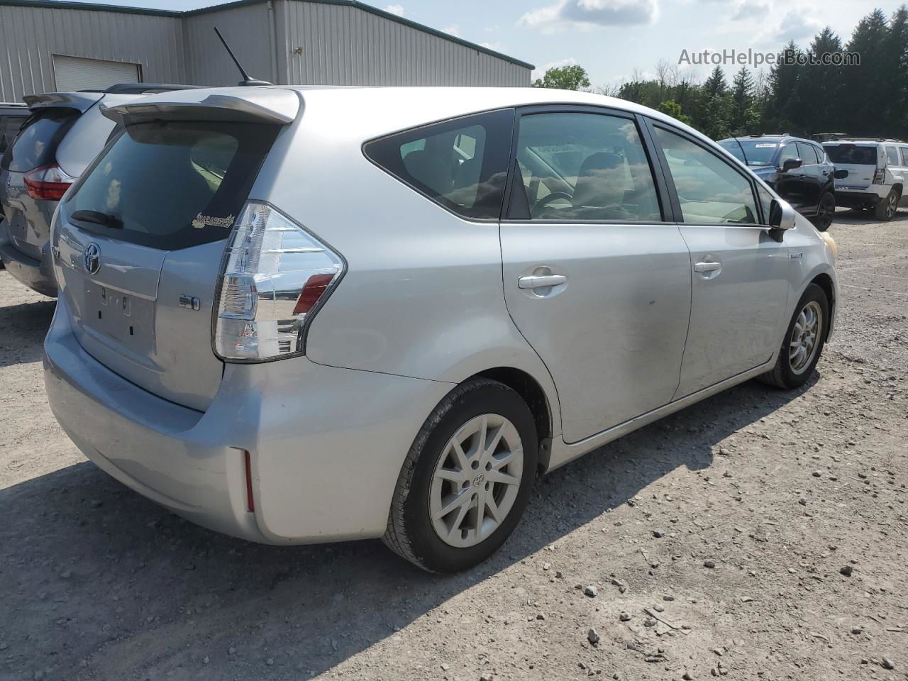 2013 Toyota Prius V  Серебряный vin: JTDZN3EU7D3203199