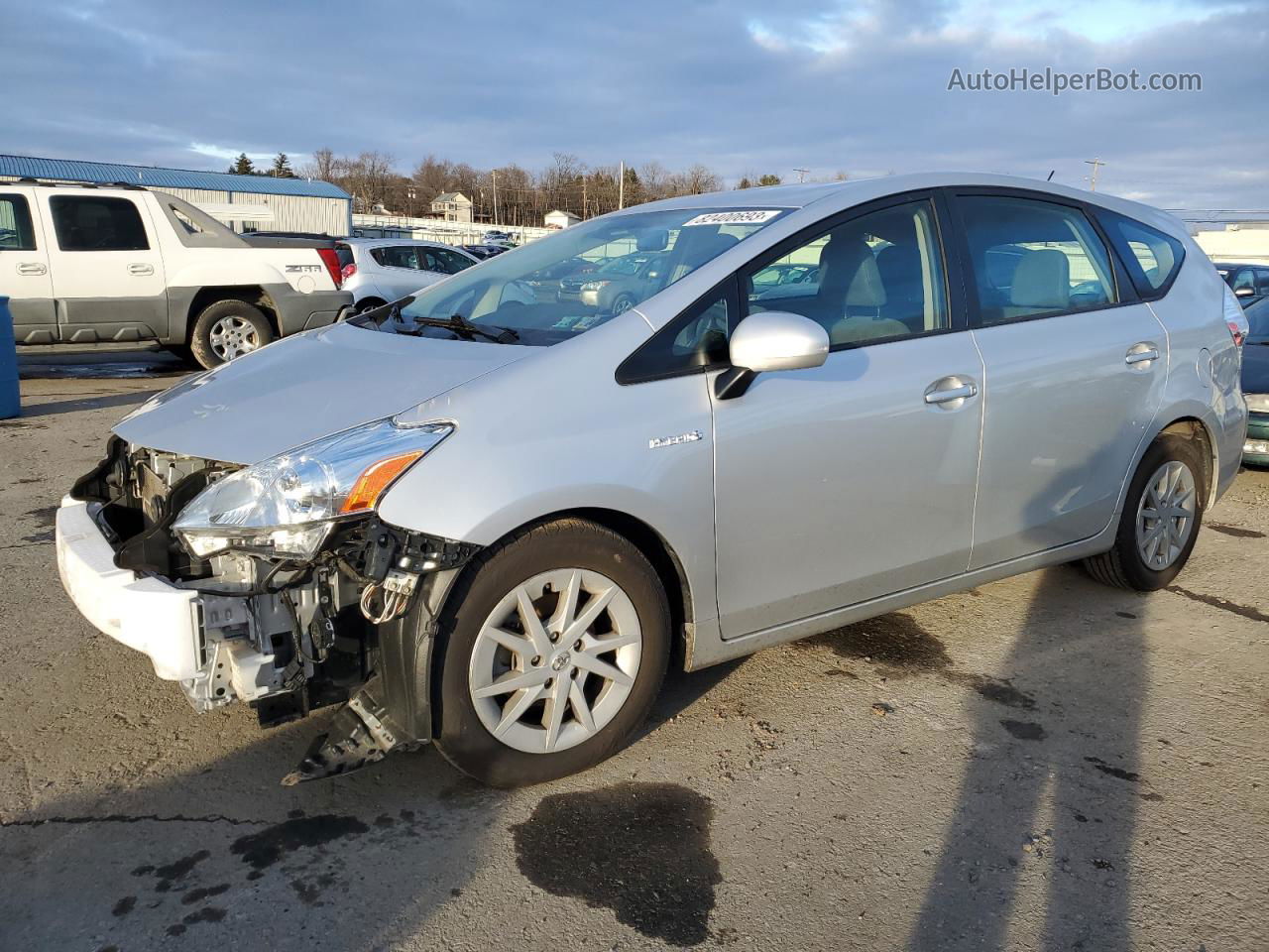 2014 Toyota Prius V  Silver vin: JTDZN3EU7E3327457