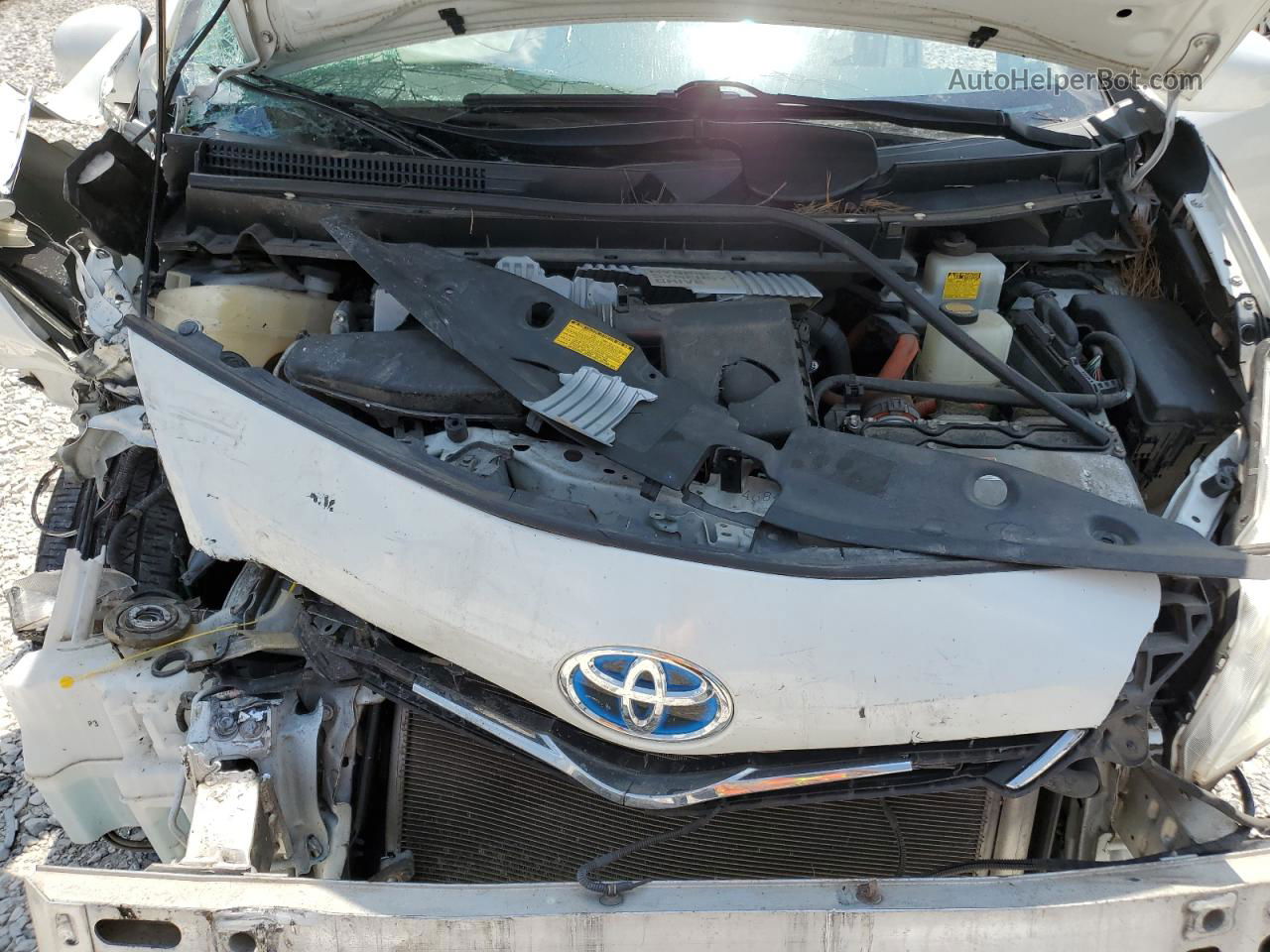 2012 Toyota Prius V  White vin: JTDZN3EU8C3151726