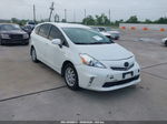 2012 Toyota Prius V Three Белый vin: JTDZN3EU8C3161835