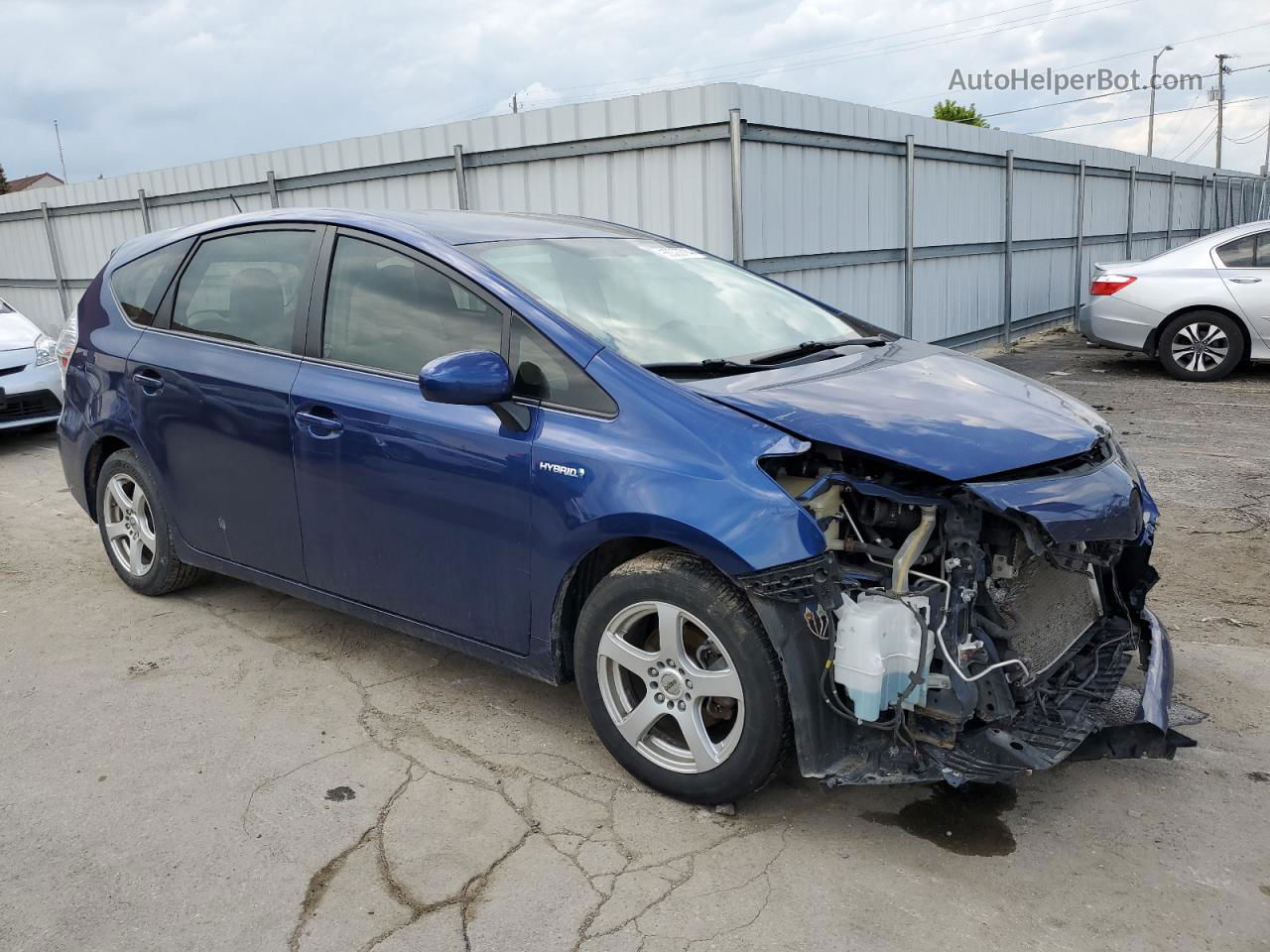 2012 Toyota Prius V  Blue vin: JTDZN3EU8C3183169