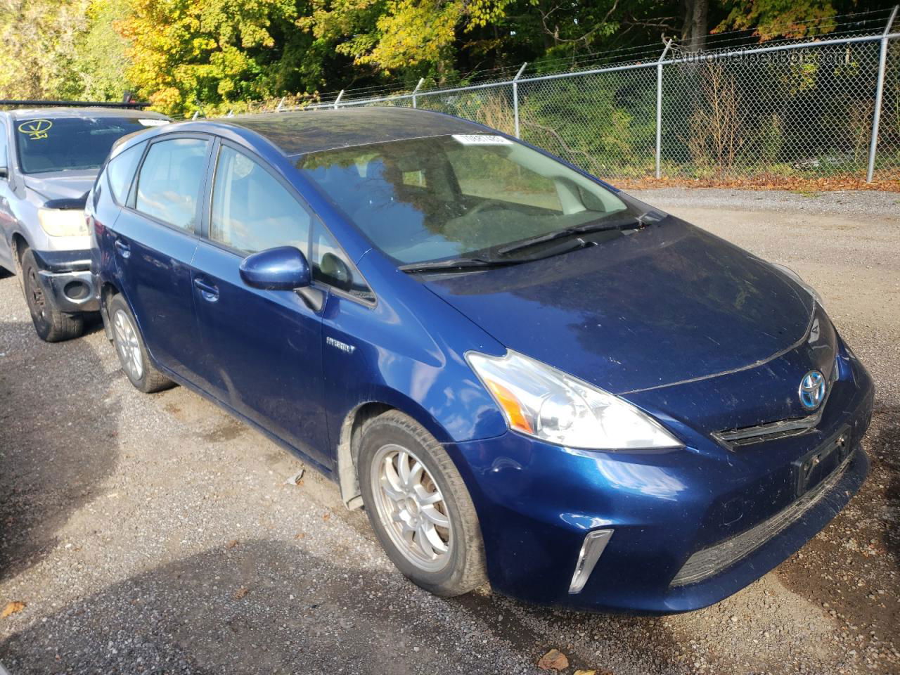 2014 Toyota Prius V  Blue vin: JTDZN3EU8E3301756