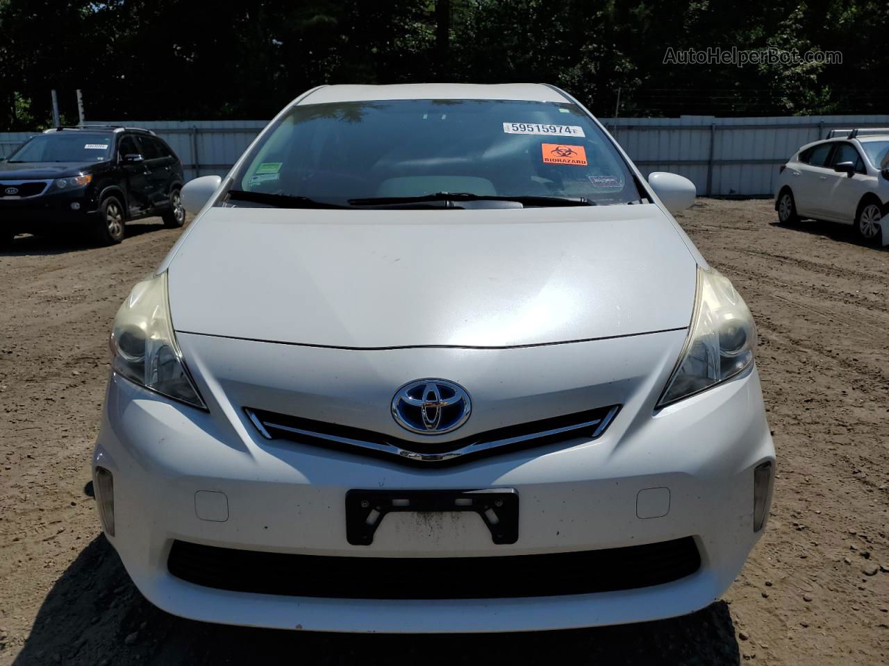 2014 Toyota Prius V  White vin: JTDZN3EU8E3304673