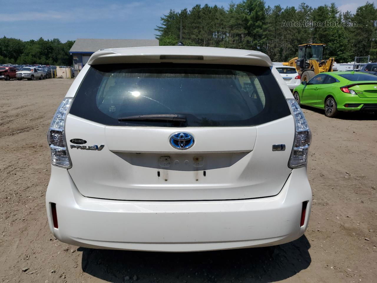 2014 Toyota Prius V  White vin: JTDZN3EU8E3304673