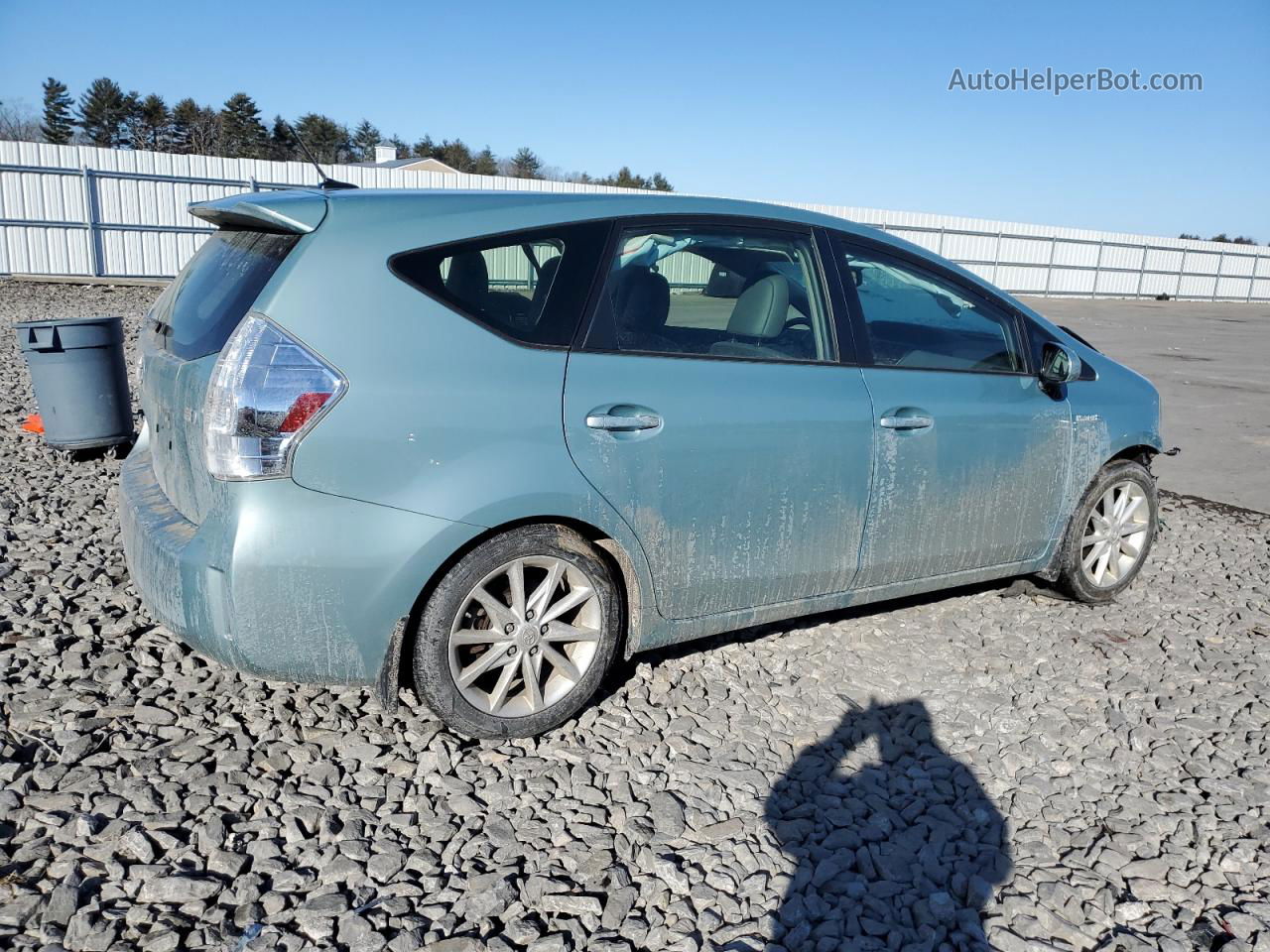 2013 Toyota Prius V  Blue vin: JTDZN3EU9D3214964