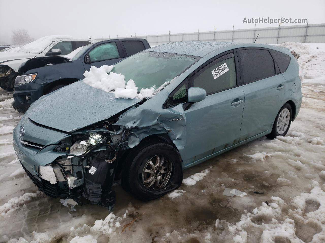 2013 Toyota Prius V  Green vin: JTDZN3EU9D3225768