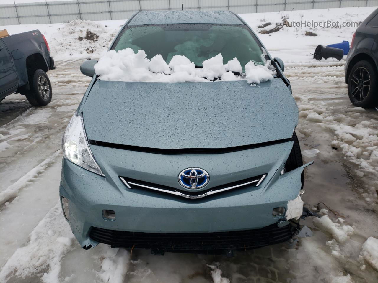 2013 Toyota Prius V  Green vin: JTDZN3EU9D3225768