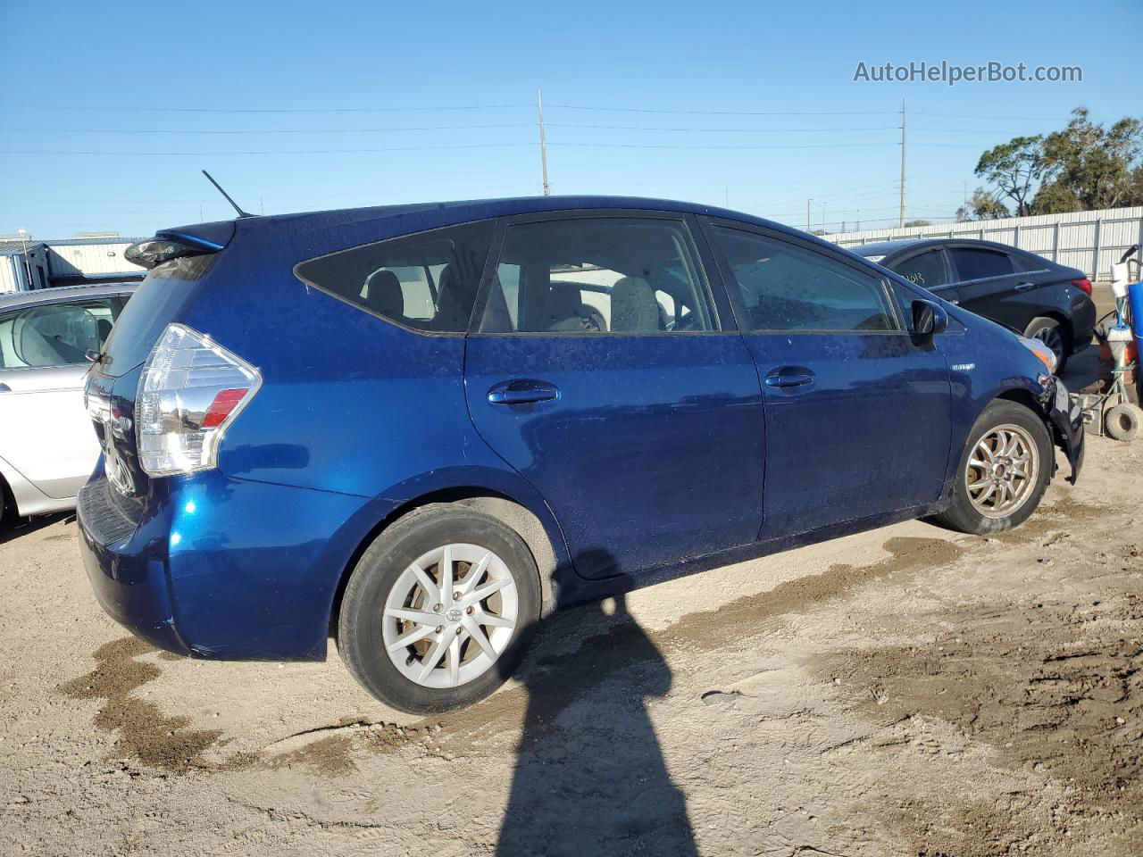 2012 Toyota Prius V  Blue vin: JTDZN3EUXC3090606