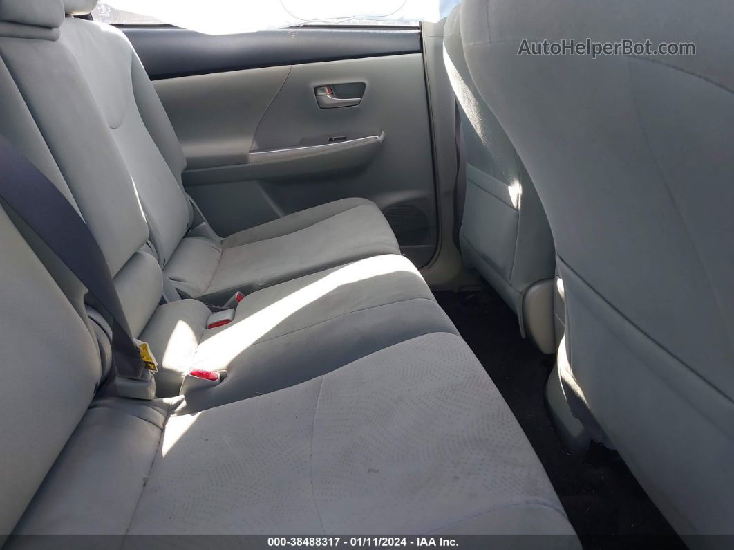 2012 Toyota Prius V Three Серебряный vin: JTDZN3EUXC3100213