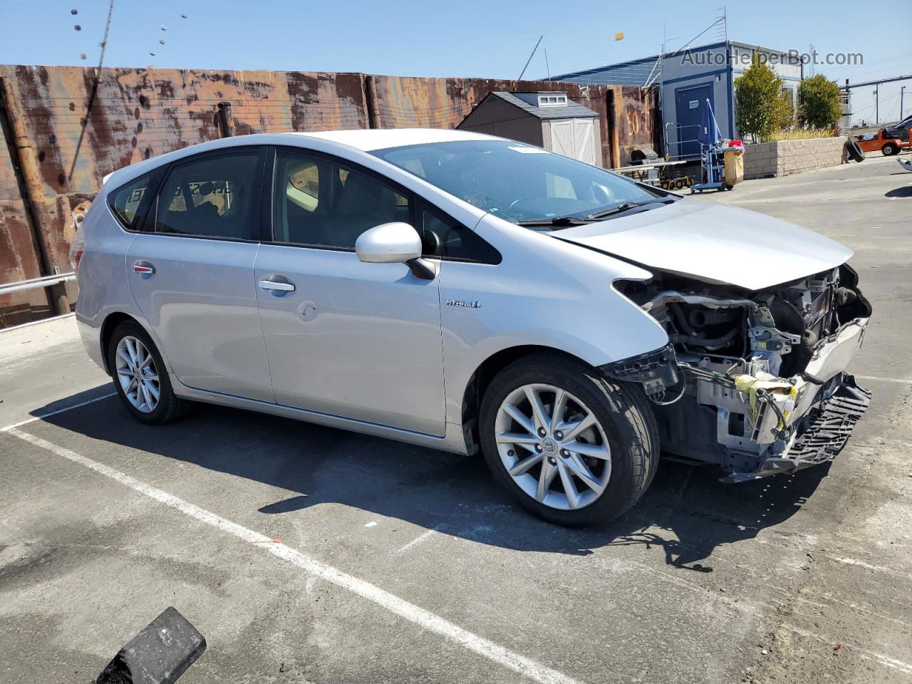 2013 Toyota Prius V  Silver vin: JTDZN3EUXD3252820