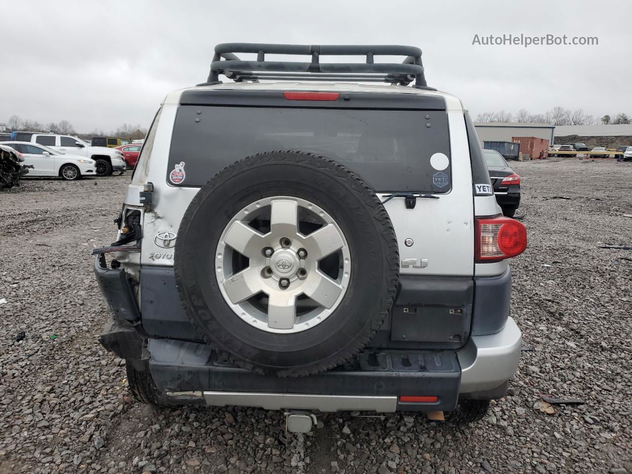 2007 Toyota Fj Cruiser  Silver vin: JTEBU11F070099611