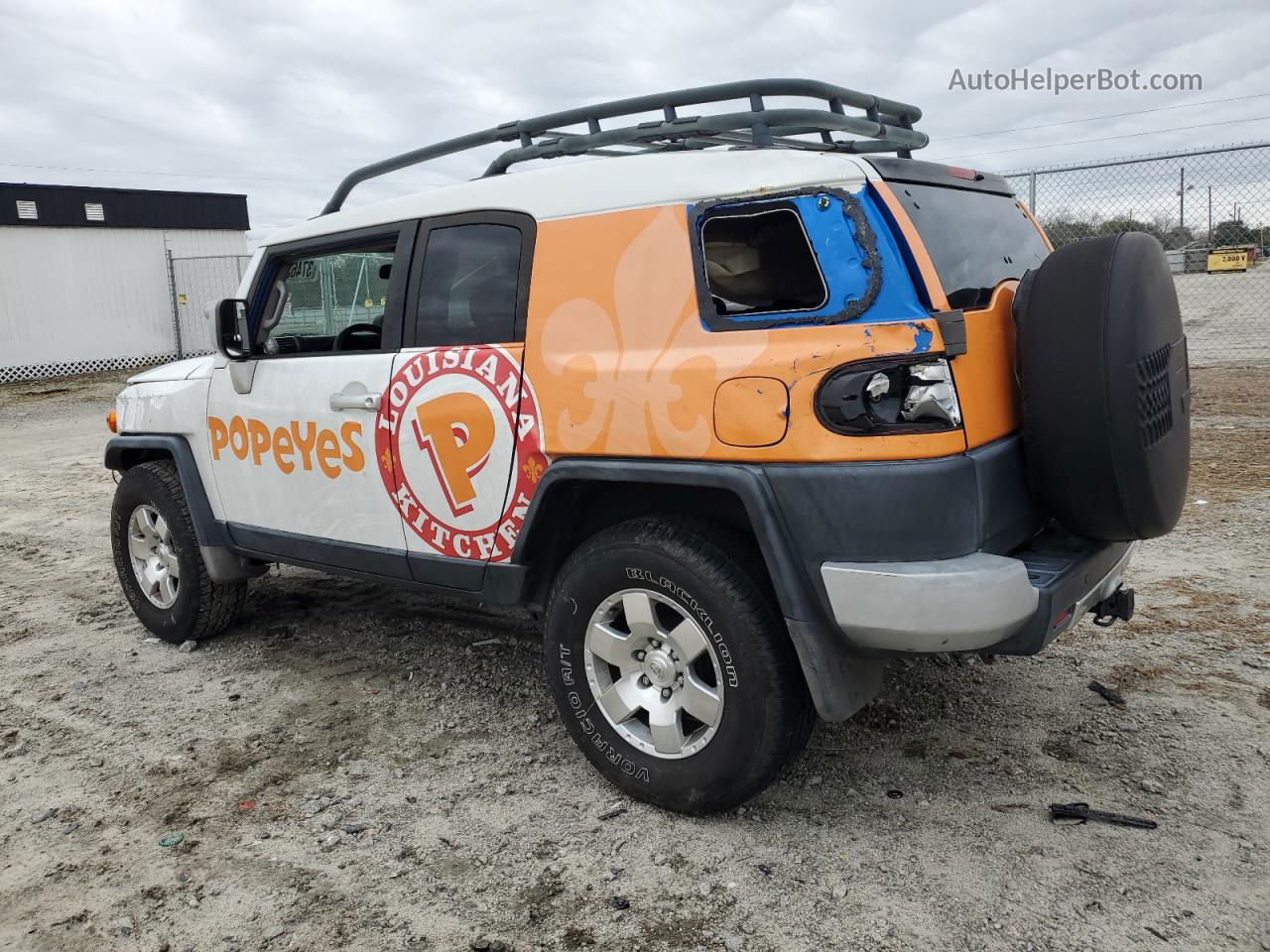 2007 Toyota Fj Cruiser  White vin: JTEBU11F270012419