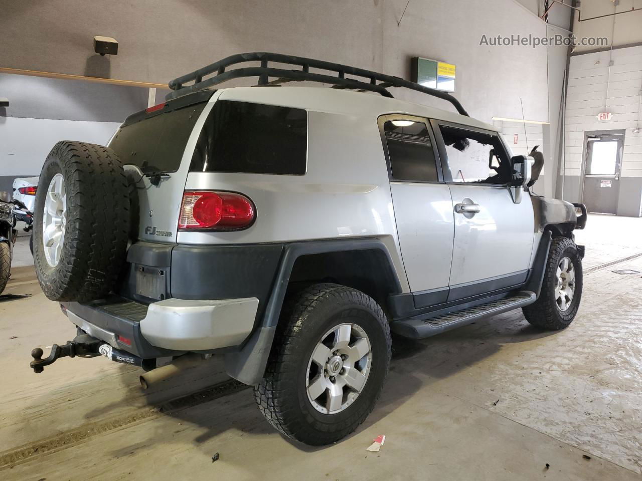 2007 Toyota Fj Cruiser  Серебряный vin: JTEBU11F470041534