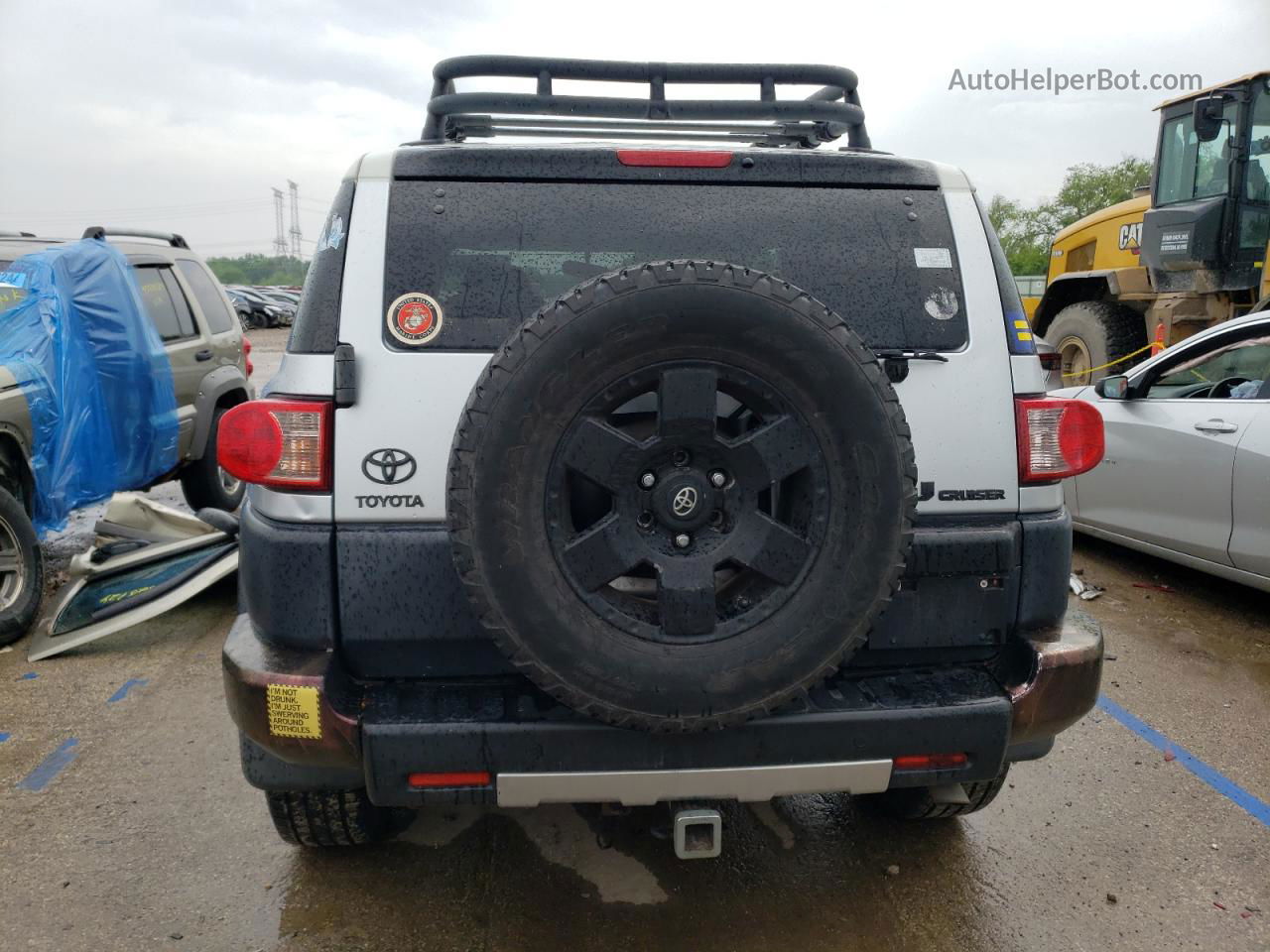 2007 Toyota Fj Cruiser  Silver vin: JTEBU11F570021664