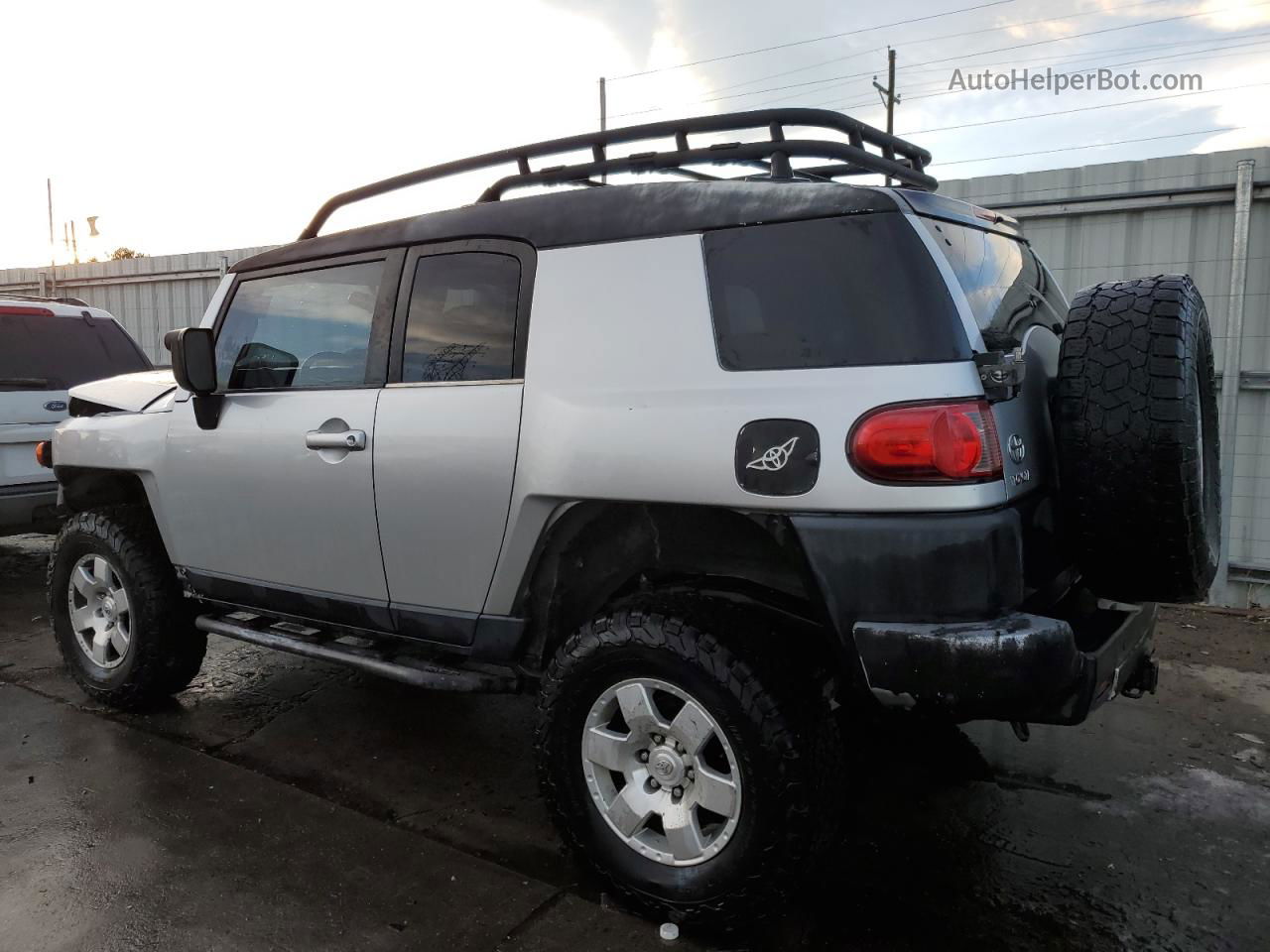 2007 Toyota Fj Cruiser  Silver vin: JTEBU11F570079855