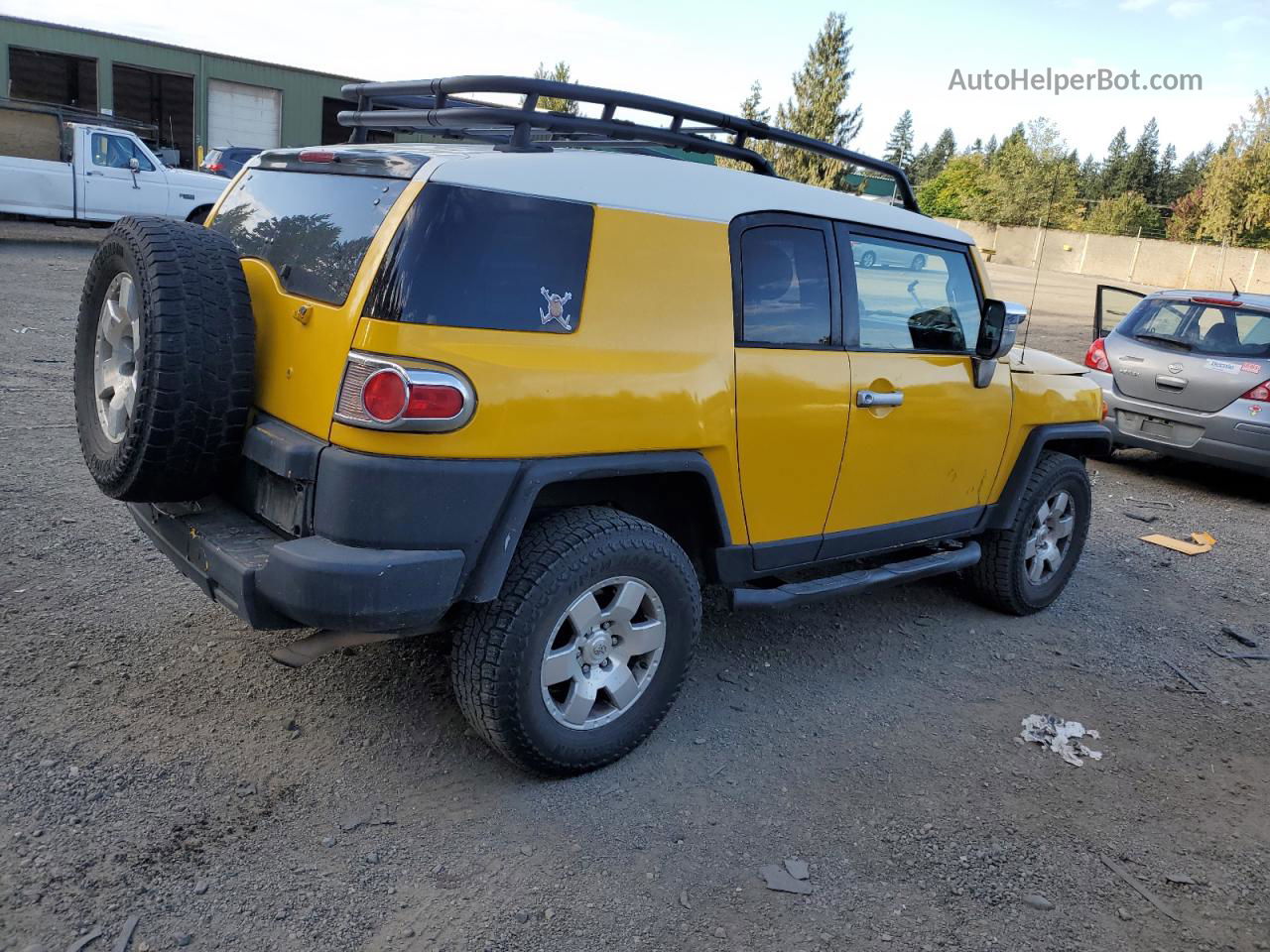 2007 Toyota Fj Cruiser  Gold vin: JTEBU11F570081900