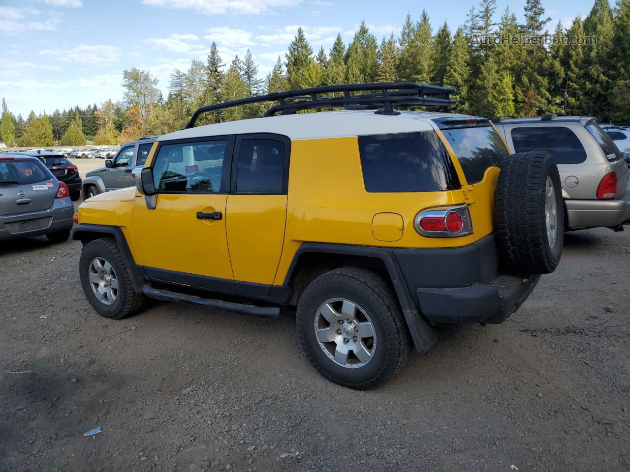 2007 Toyota Fj Cruiser  Gold vin: JTEBU11F570081900