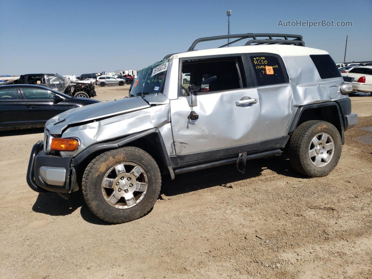 2007 Toyota Fj Cruiser  Silver vin: JTEBU11F670015873