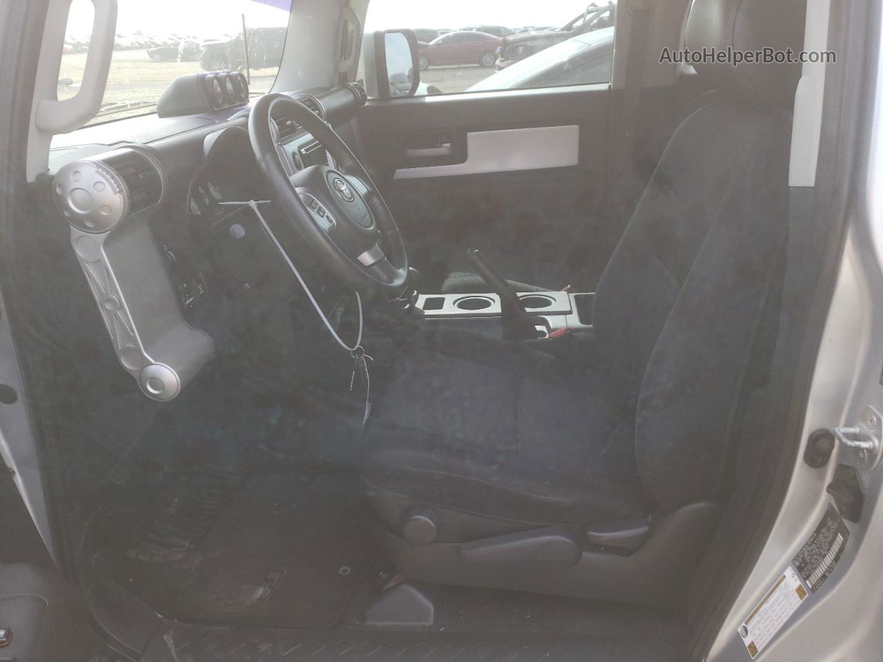 2007 Toyota Fj Cruiser  Серебряный vin: JTEBU11F670028008