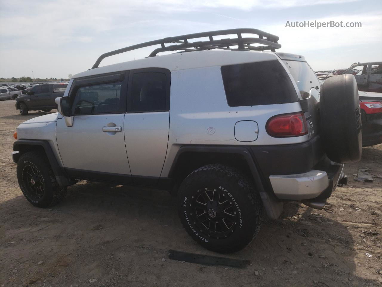 2007 Toyota Fj Cruiser  Silver vin: JTEBU11F670028008