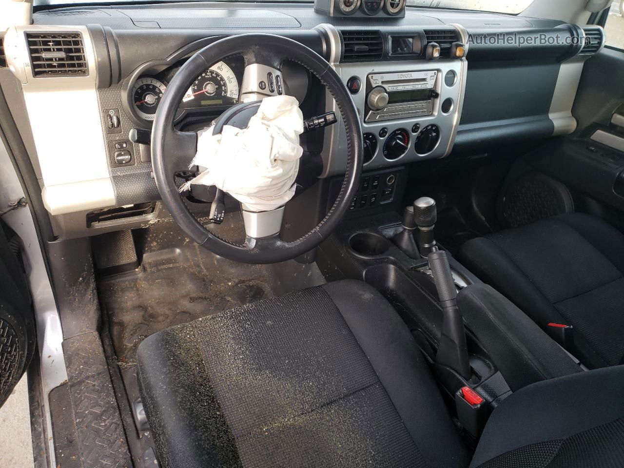 2007 Toyota Fj Cruiser  Серебряный vin: JTEBU11F670037517