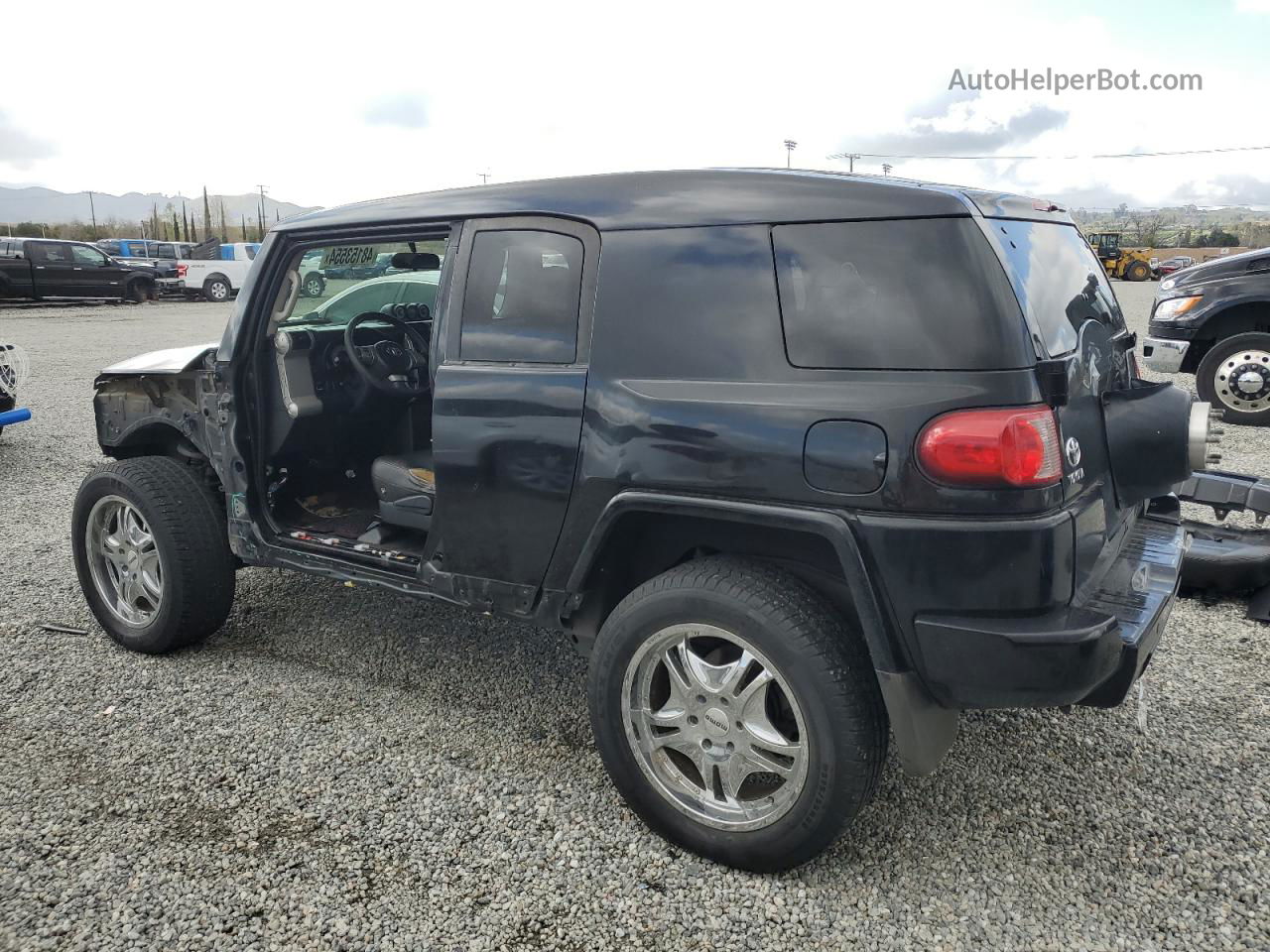 2007 Toyota Fj Cruiser  Черный vin: JTEBU11F670047562