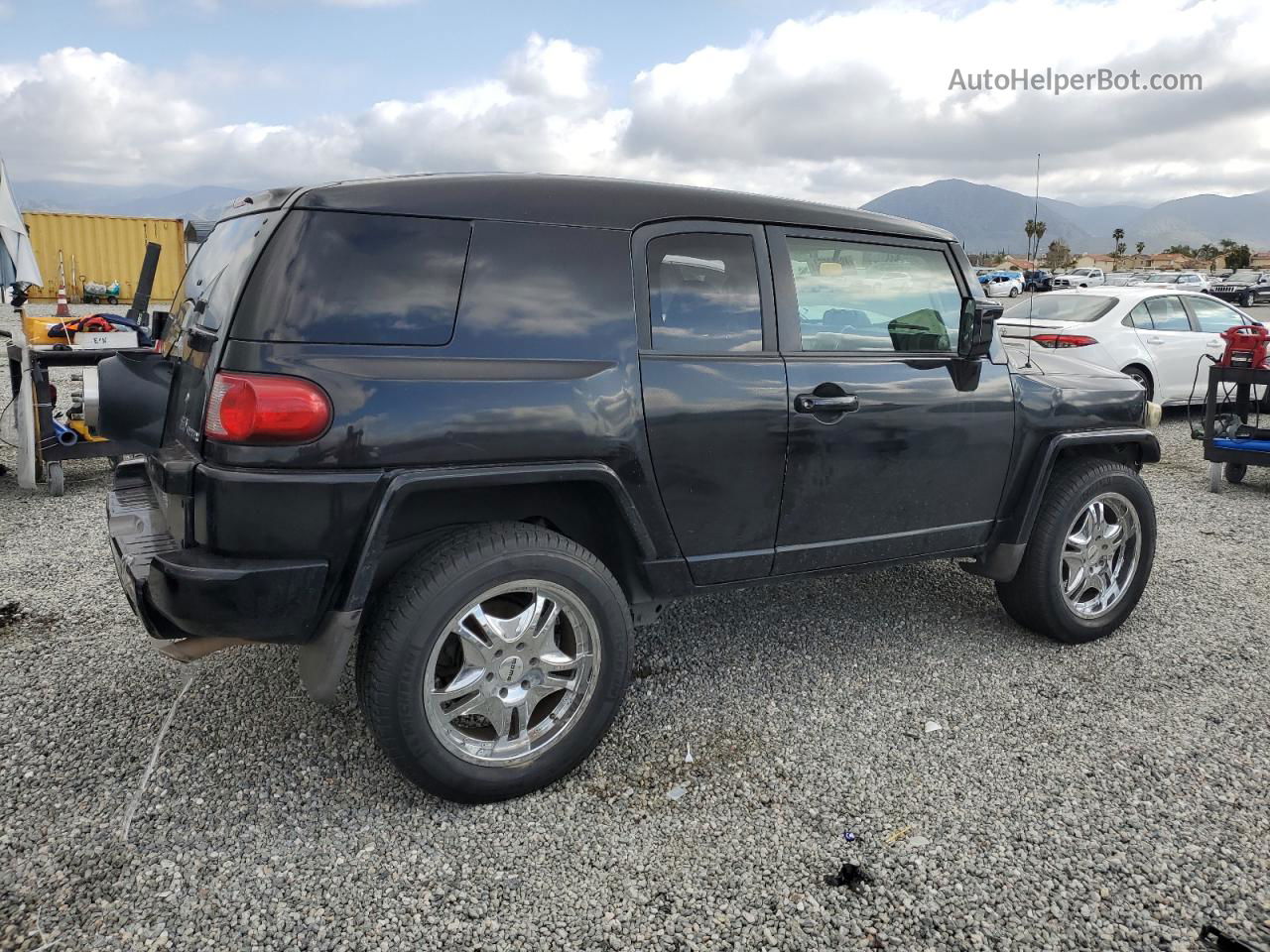 2007 Toyota Fj Cruiser  Черный vin: JTEBU11F670047562