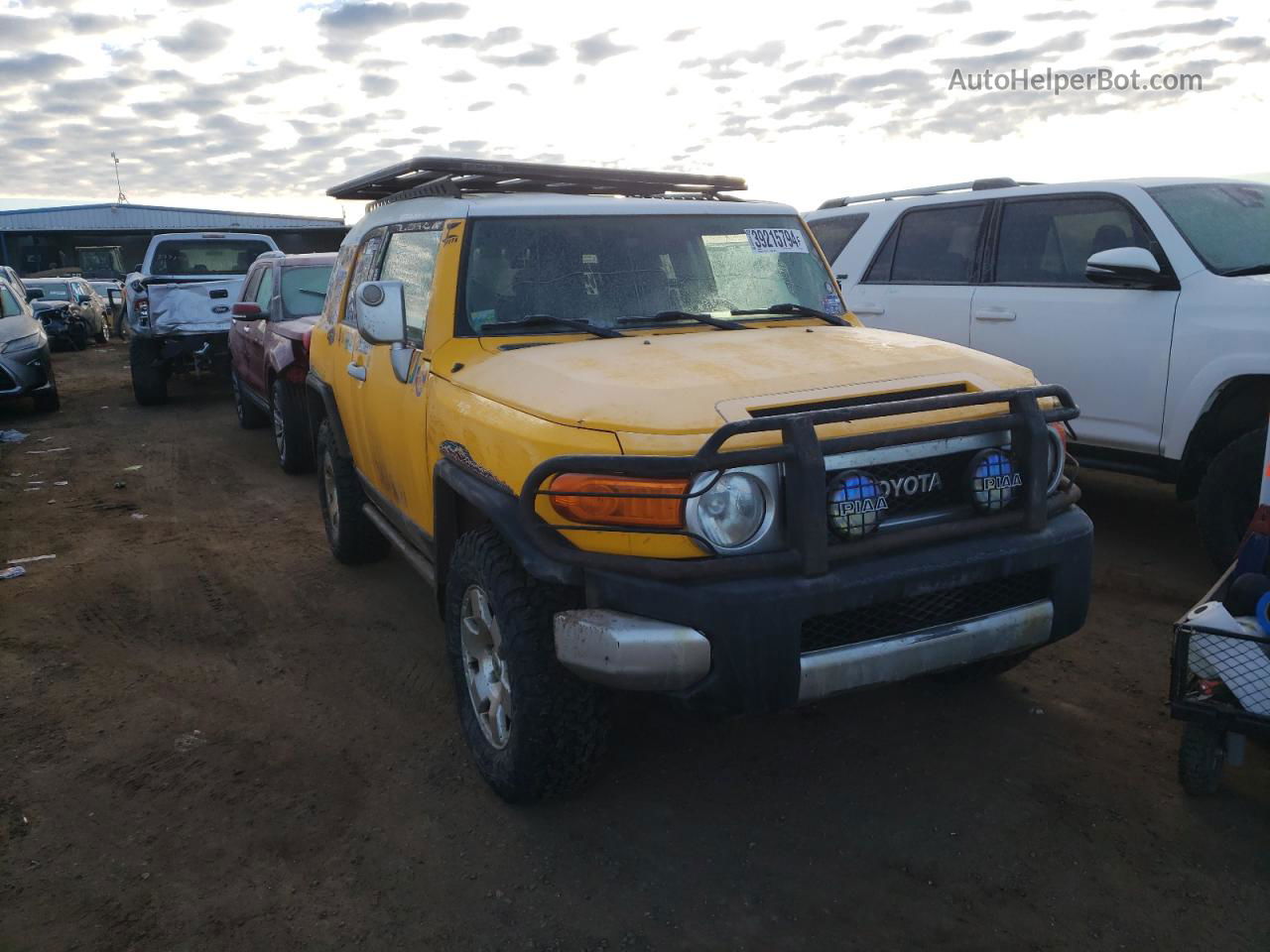 2007 Toyota Fj Cruiser  Yellow vin: JTEBU11F670055323