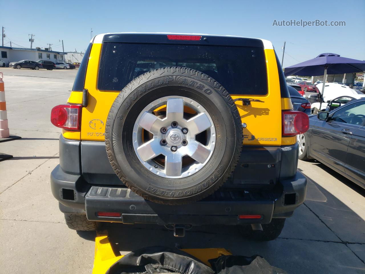 2007 Toyota Fj Cruiser  Yellow vin: JTEBU11F670101183