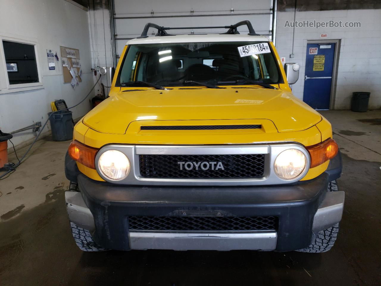 2007 Toyota Fj Cruiser  Yellow vin: JTEBU11F870026907