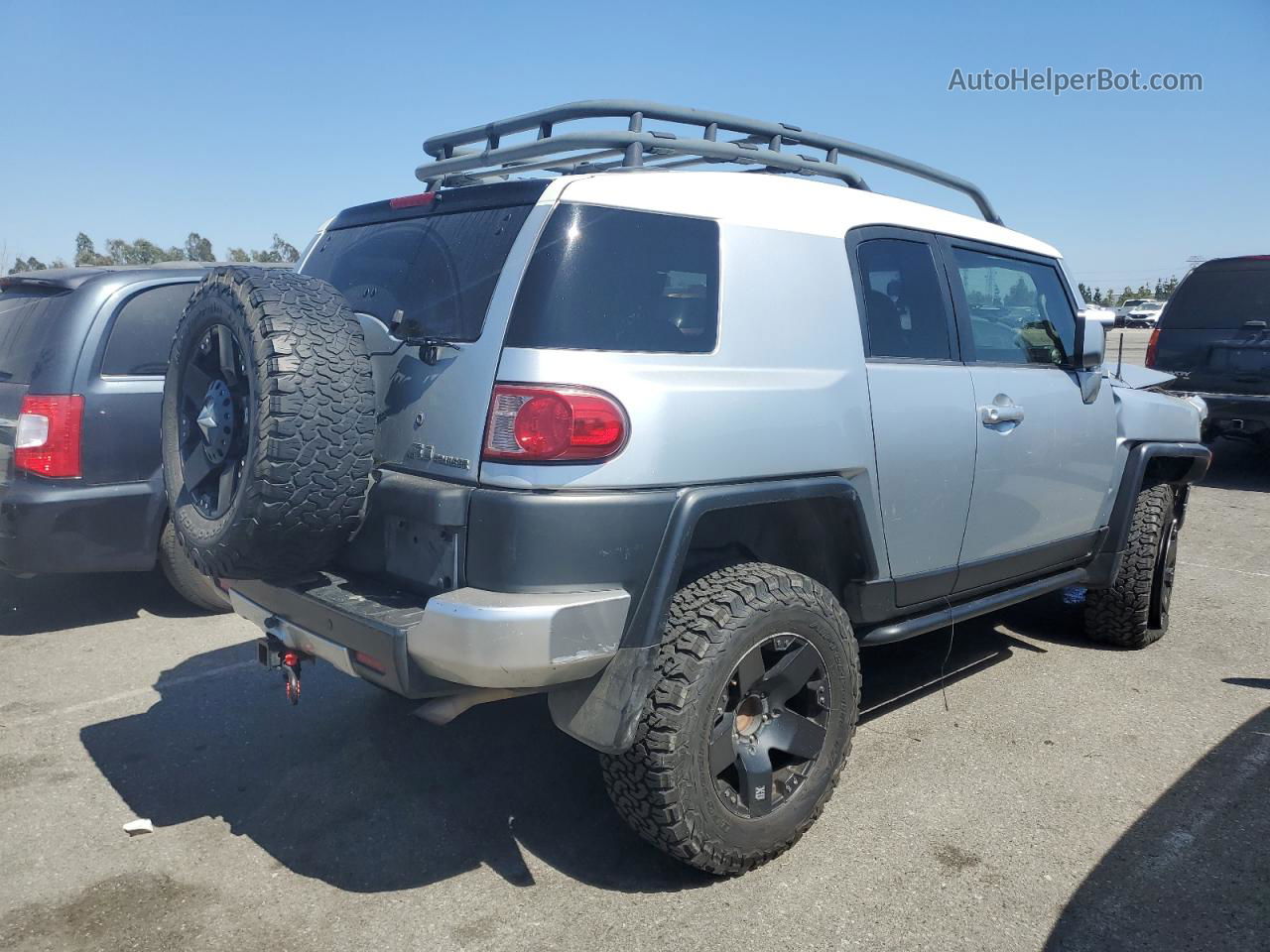 2007 Toyota Fj Cruiser  Silver vin: JTEBU11F870054965