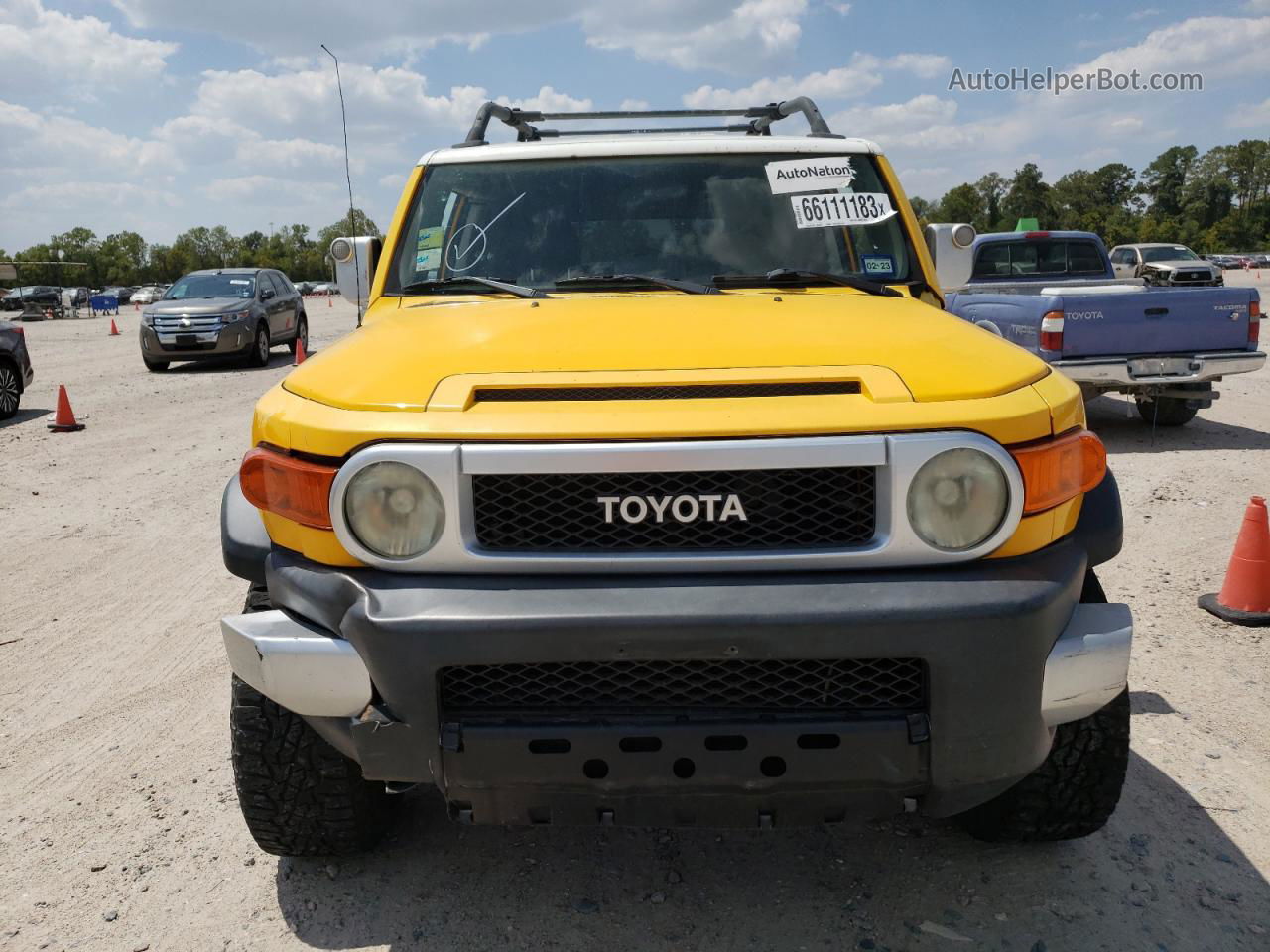 2007 Toyota Fj Cruiser  Желтый vin: JTEBU11F970002678