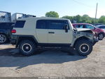 2010 Toyota Fj Cruiser   Beige vin: JTEBU4BF0AK090774