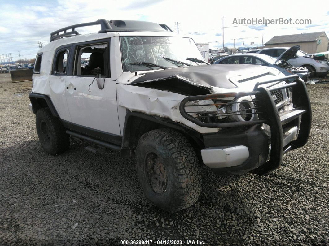 2010 Toyota Fj Cruiser   White vin: JTEBU4BF0AK090791