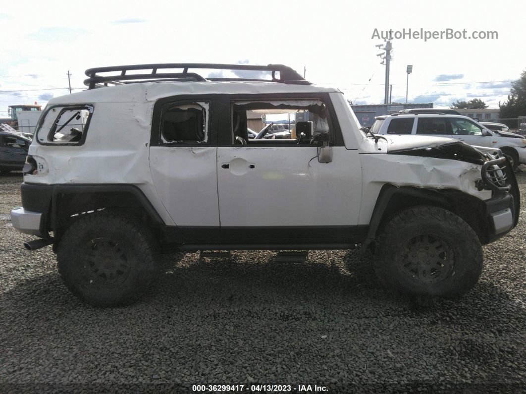 2010 Toyota Fj Cruiser   White vin: JTEBU4BF0AK090791