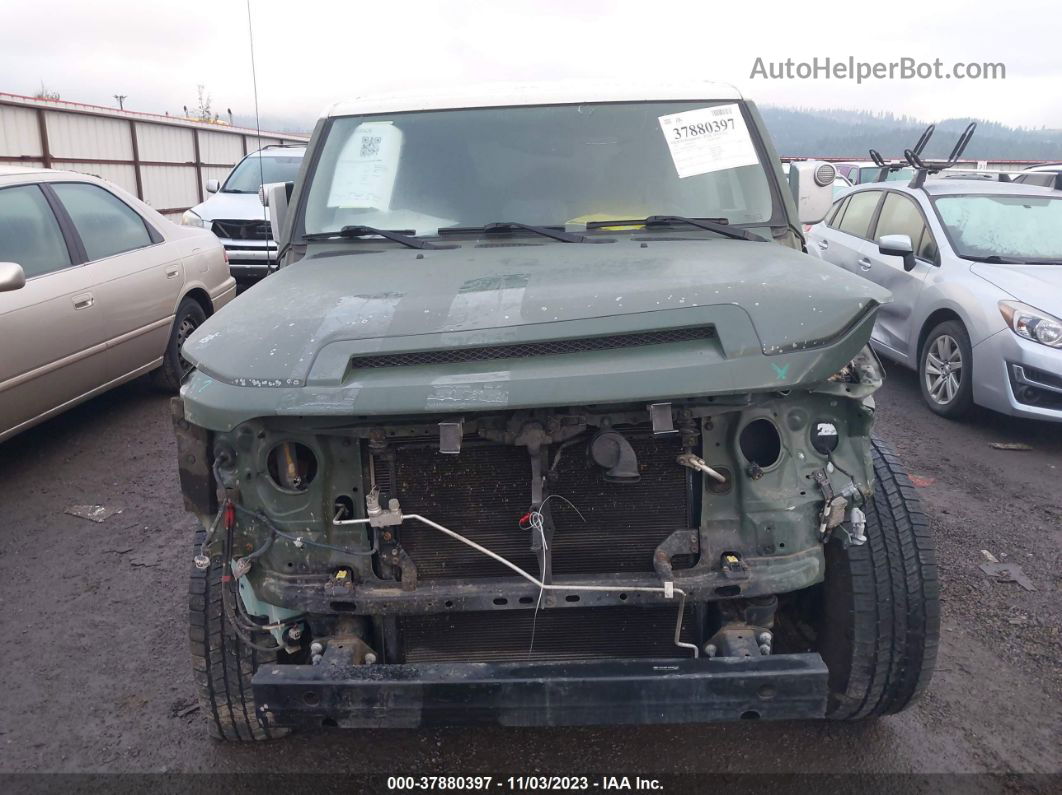 2010 Toyota Fj Cruiser   Green vin: JTEBU4BF4AK085190