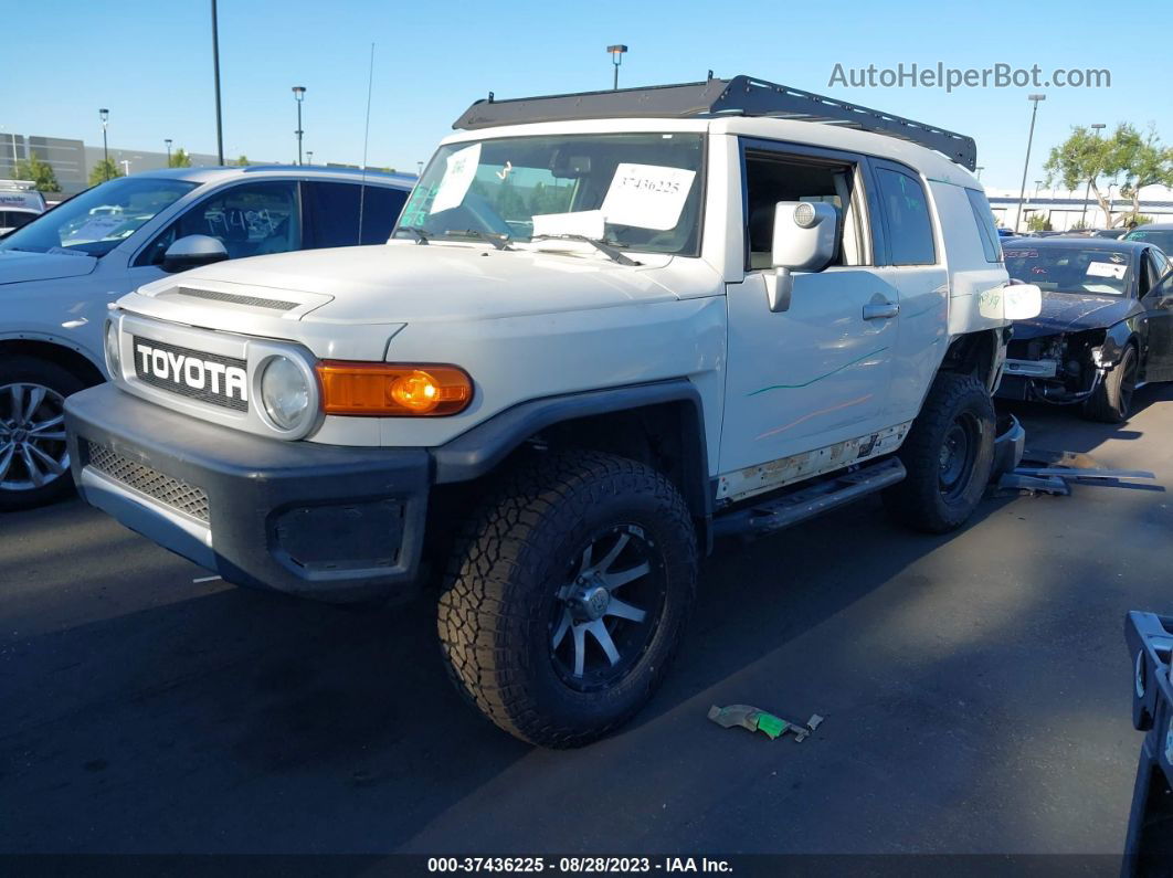 2010 Toyota Fj Cruiser   White vin: JTEBU4BF4AK095198