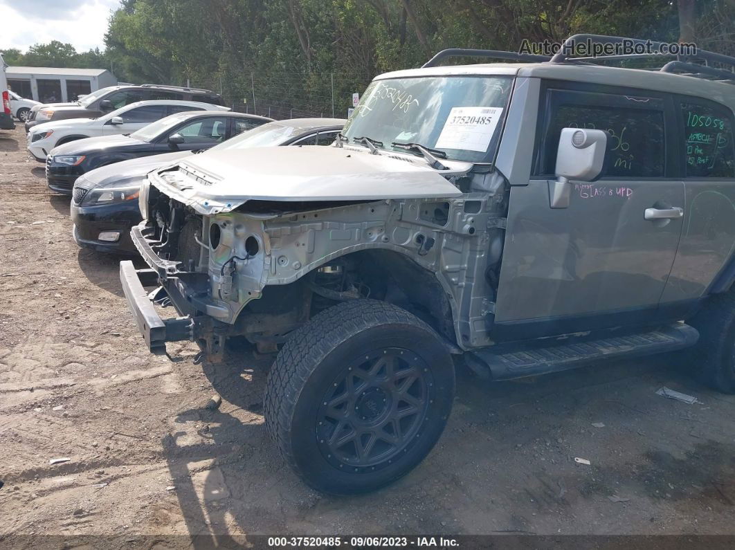 2010 Toyota Fj Cruiser   Silver vin: JTEBU4BF7AK072479