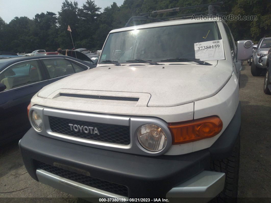 2010 Toyota Fj Cruiser   White vin: JTEBU4BF7AK074636