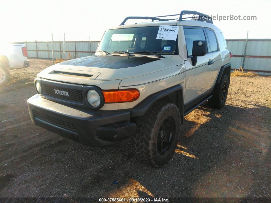 2010 Toyota Fj Cruiser Желто-коричневый vin: JTEBU4BF7AK078623