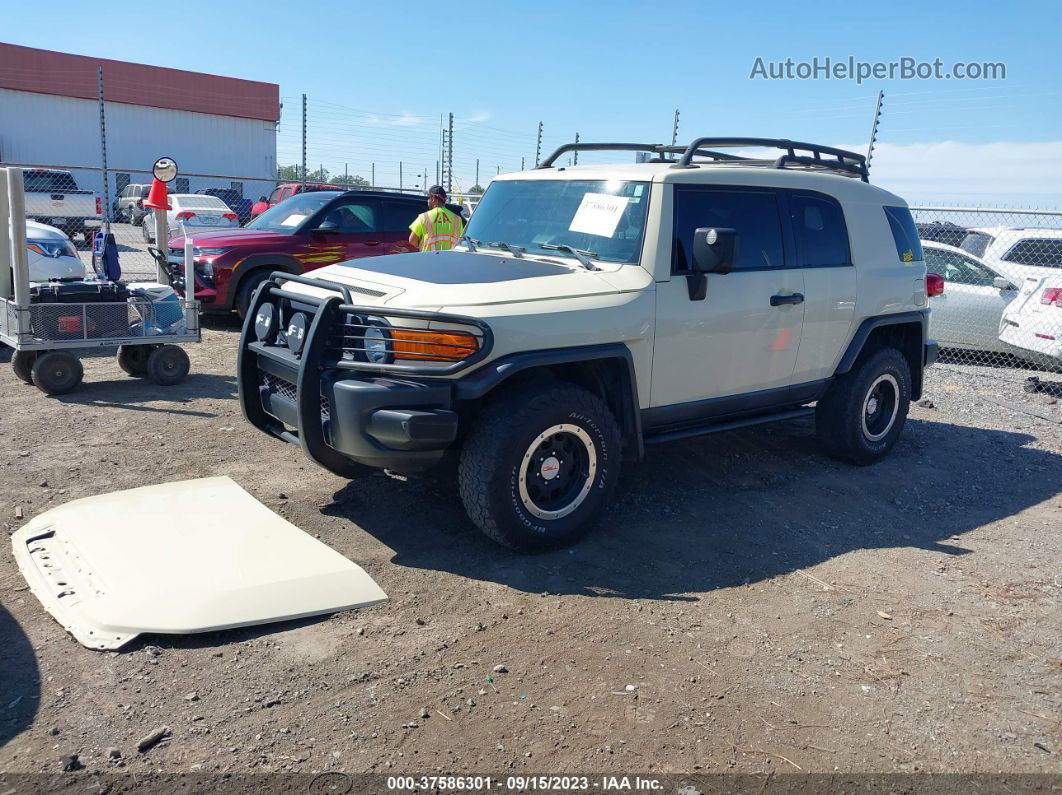 2010 Toyota Fj Cruiser   Cream vin: JTEBU4BF7AK096622