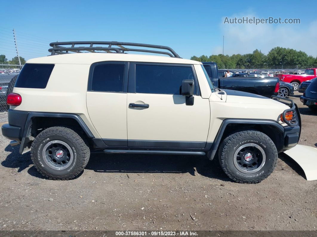 2010 Toyota Fj Cruiser   Cream vin: JTEBU4BF7AK096622