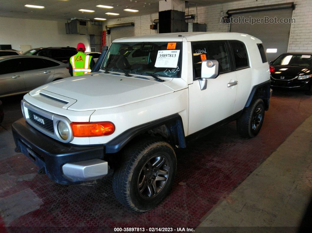 2010 Toyota Fj Cruiser   White vin: JTEBU4BFXAK081516