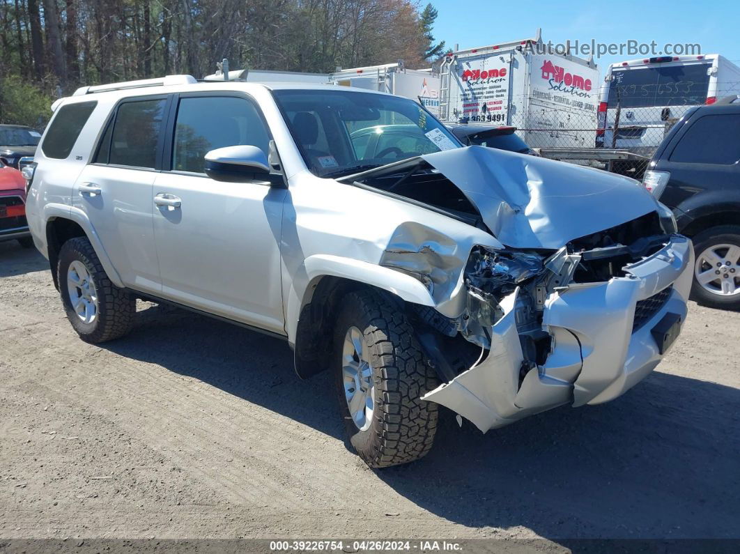 2014 Toyota 4runner Sr5 Silver vin: JTEBU5JR1E5169070