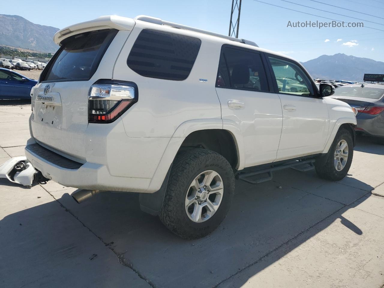 2017 Toyota 4runner Sr5/sr5 Premium White vin: JTEBU5JR4H5473210