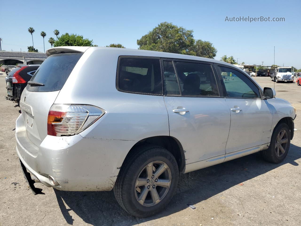 2009 Toyota Highlander  Silver vin: JTEDA41A892002167