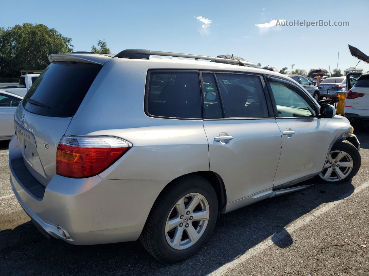 2008 Toyota Highlander  Silver vin: JTEDS41A682036796