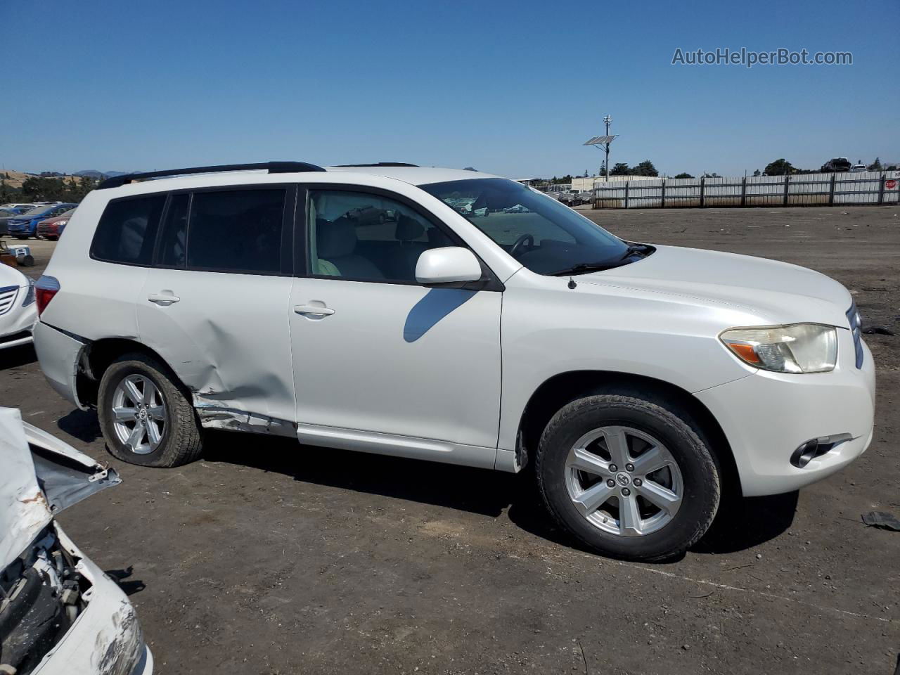 2008 Toyota Highlander  White vin: JTEDS41A982044004